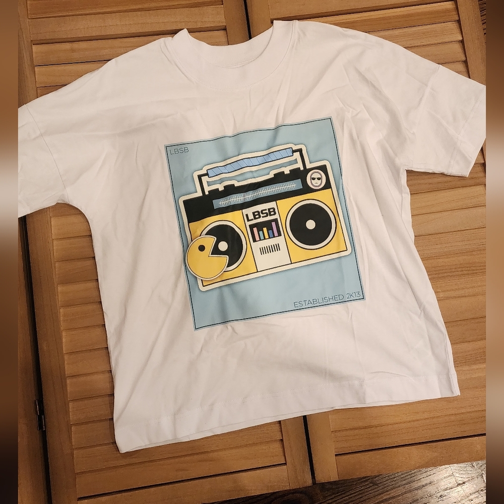 White Graphic T-Shirt with Boombox Design, Vintage Style , LBSB Sweden
